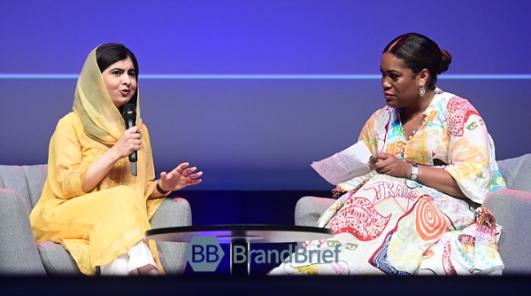 (좌측부터)말랄라 유사프자이(Malala Yousafzai)와 나자 벨란-화이트(Nadja Bellan-White) 미디어 마케팅 디렉터. ⓒ프랑스 칸 = 이기륭 기자